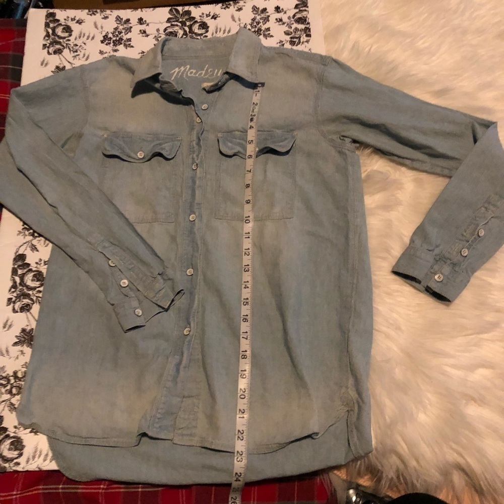madewell chambray button down shirt - Picture 4 of 8